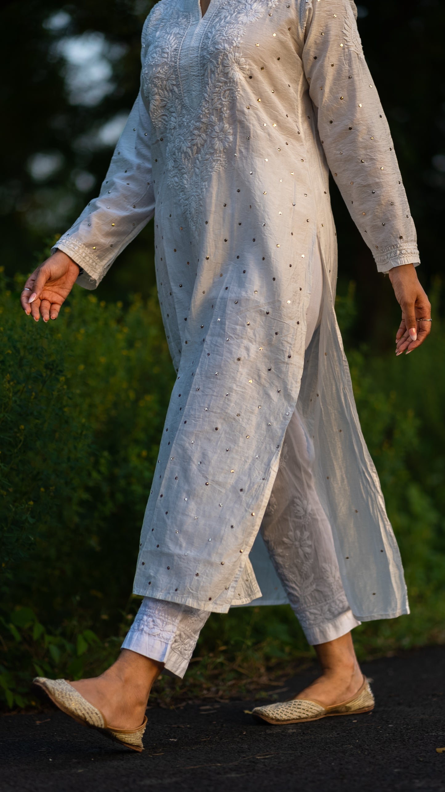 WHITE CHANDERI SILK MUQAISH KURTA