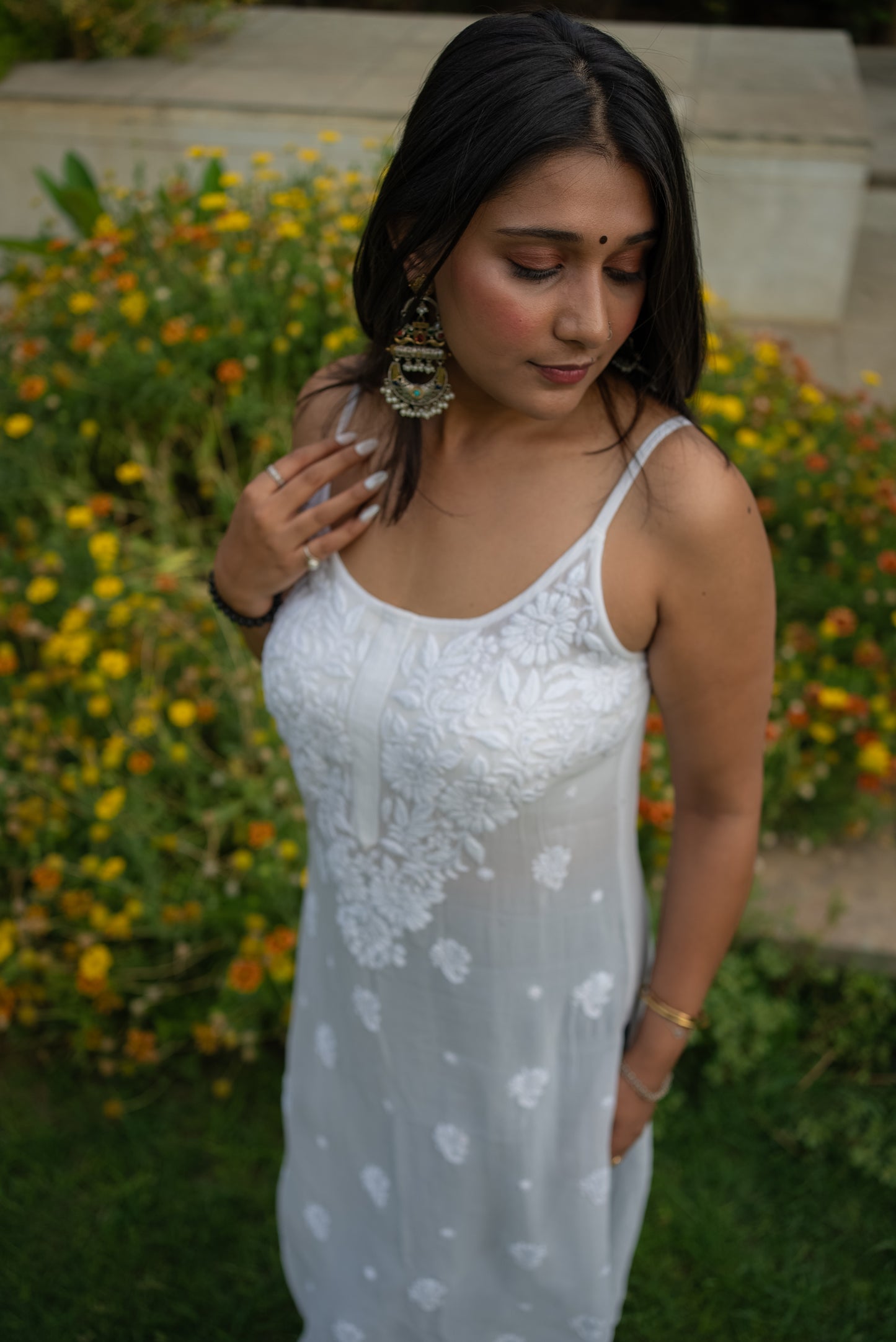 WHITE CHIKANKARI SLEEVELESS KURTA